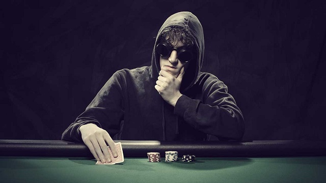 Bí quyết chơi Poker là hạn chế nhiều hand Bí quyết chơi Poker là hạn chế nhiều hand
