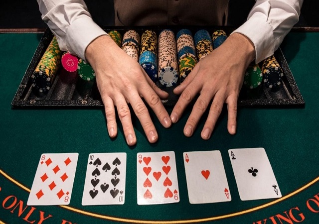 Các quyền hành động trong trò chơi Poker Các quyền hành động trong trò chơi Poker