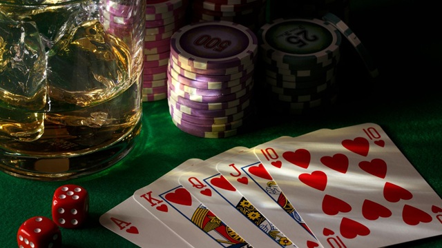 Những hành động trong các vòng cược Poker