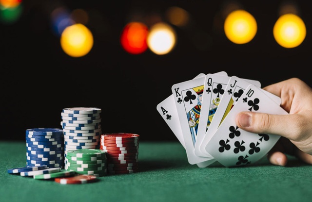 Poker là game bài được yêu thích tại các sới bạc lẫn nhà cái trực tuyến Poker là game bài được yêu thích tại các sới bạc lẫn nhà cái trực tuyến