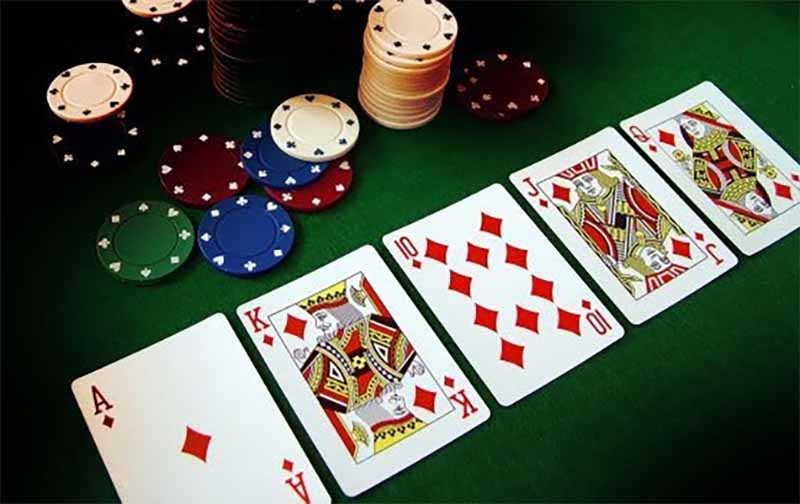 2 phỏm có ù không? Giải đáp chi tiết luật chơi phỏm chuẩn nhất 