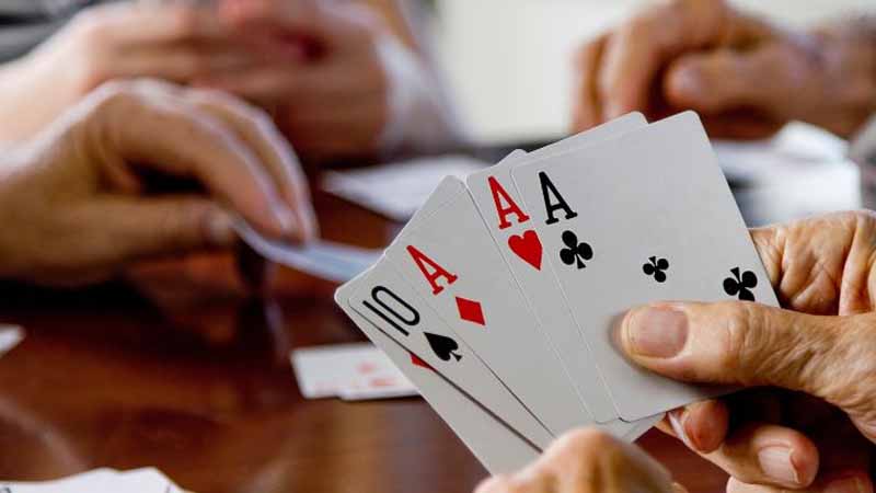 Bài tiến lên miền Nam có thối 2 không? Giải thích luật chơi đầy đủ nhất