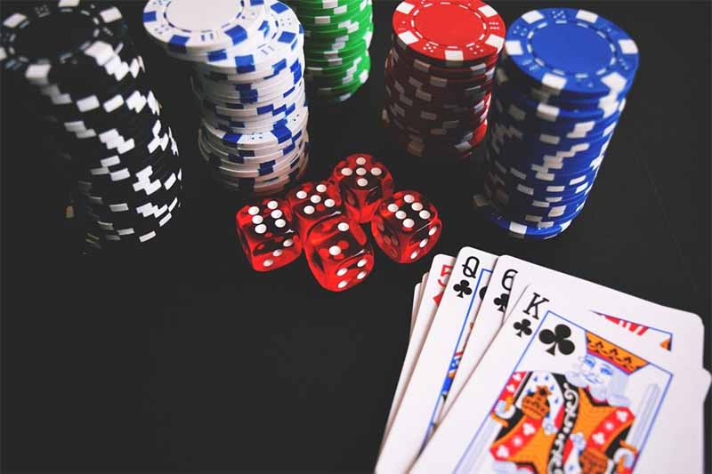 Cách chơi bài tiến lên luôn thắng: Bí quyết cao thủ bật mí cho bạn 