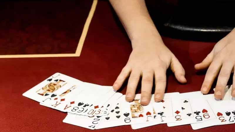 Cách sắp bài tiến lên chuẩn: Bí quyết cao thủ giúp bạn thắng dễ mỗi ván 