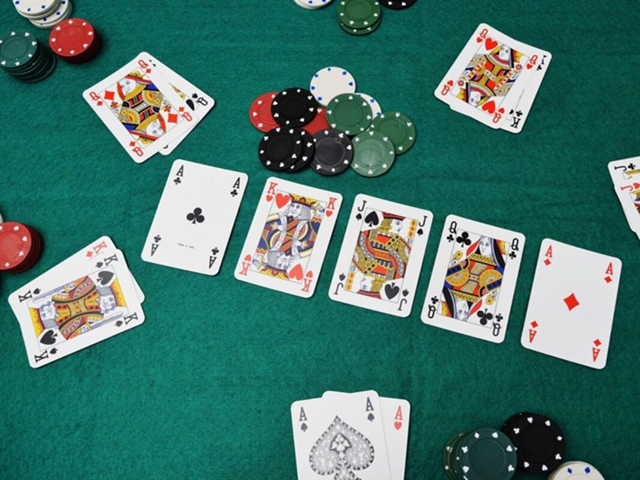 Khả năng đọc vị đối thủ là một trong những mẹo chơi xì tố quan trọng Khả năng đọc vị đối thủ là một trong những mẹo chơi xì tố quan trọng