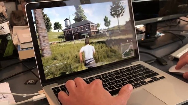 Với thiết bị máy tính, người chơi sẽ trải nghiệm PUBG trực tiếp thông qua phần mềm giả lập GameLoop do Tencent phát triển